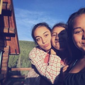 Meet your Posher, Brooke